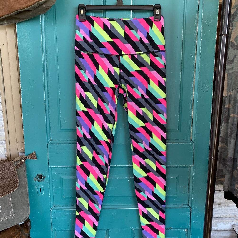 Knockout by Victoria’s Secret athletic leggings size S/P neon colors